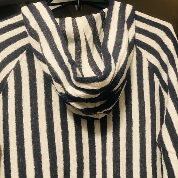 Old Navy Beach top Cover UP! ~ sz.(MED) - Picture 7 of 9